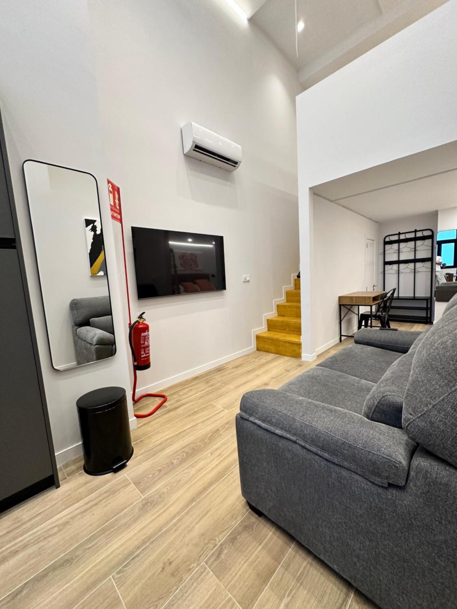 Loft Accommodative B บาเลนเซีย ภายนอก รูปภาพ