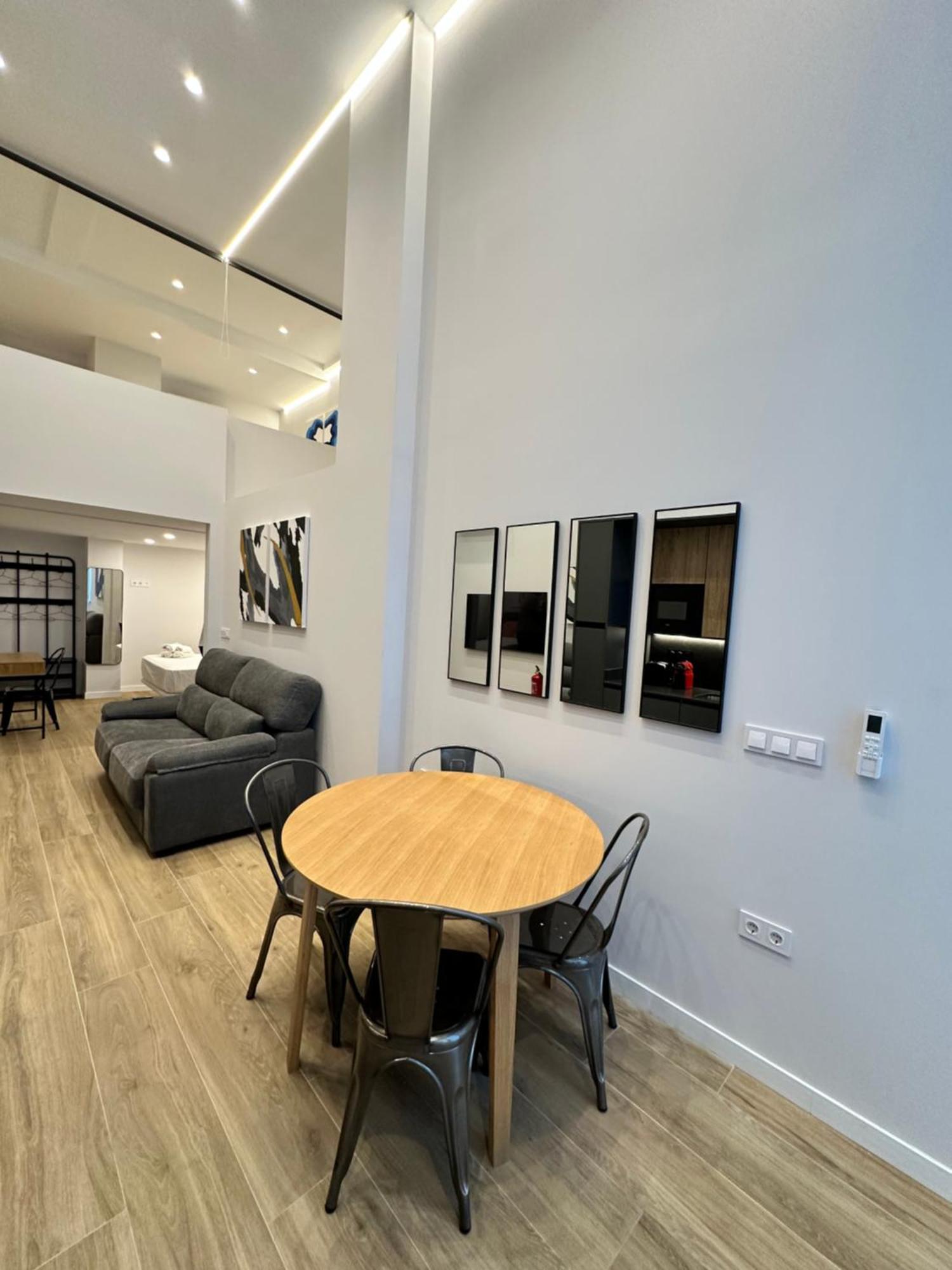 Loft Accommodative B บาเลนเซีย ภายนอก รูปภาพ